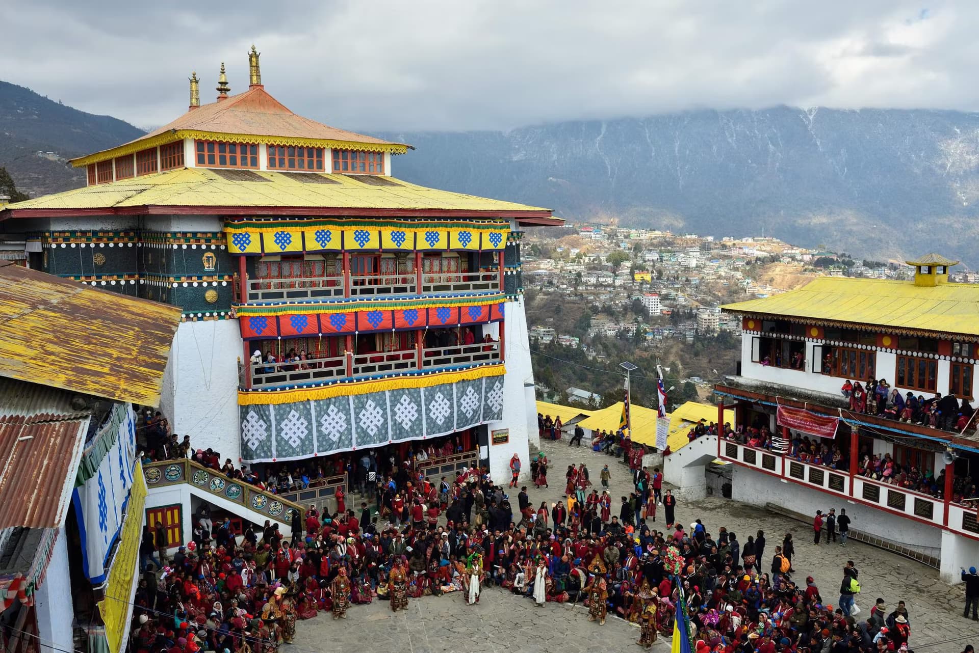 Arrival and transportation to Bomdila via Bhairabkund